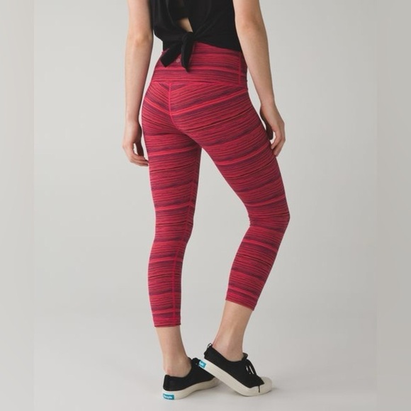 Lululemon Wunder Under Crop (Hi-Rise) Cyber Boom Juice Alarming Size 6 - Picture 2 of 8